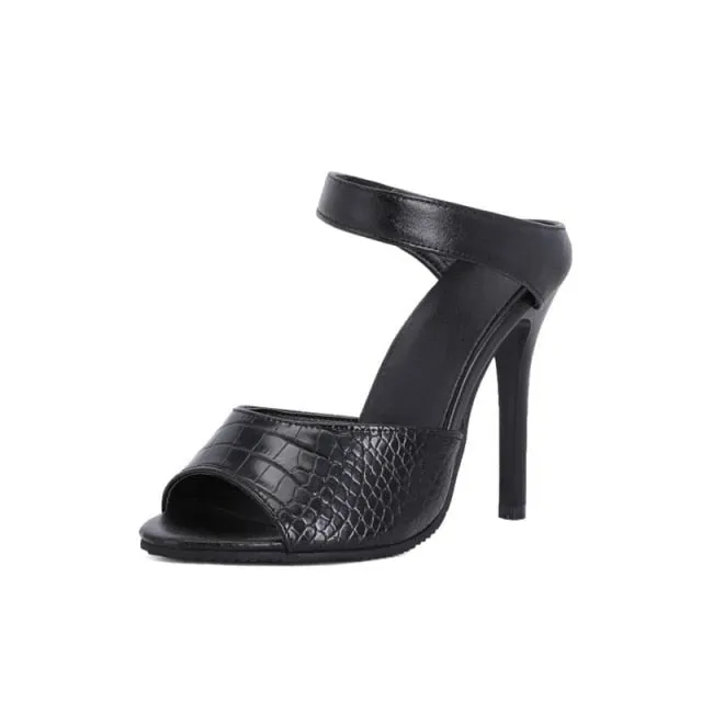 AlliChic Exotic Strap Heel Sandals