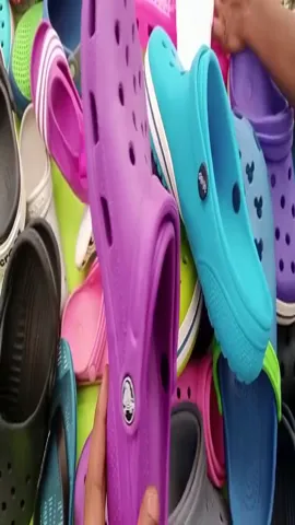 Crocs Original 100 Pairs