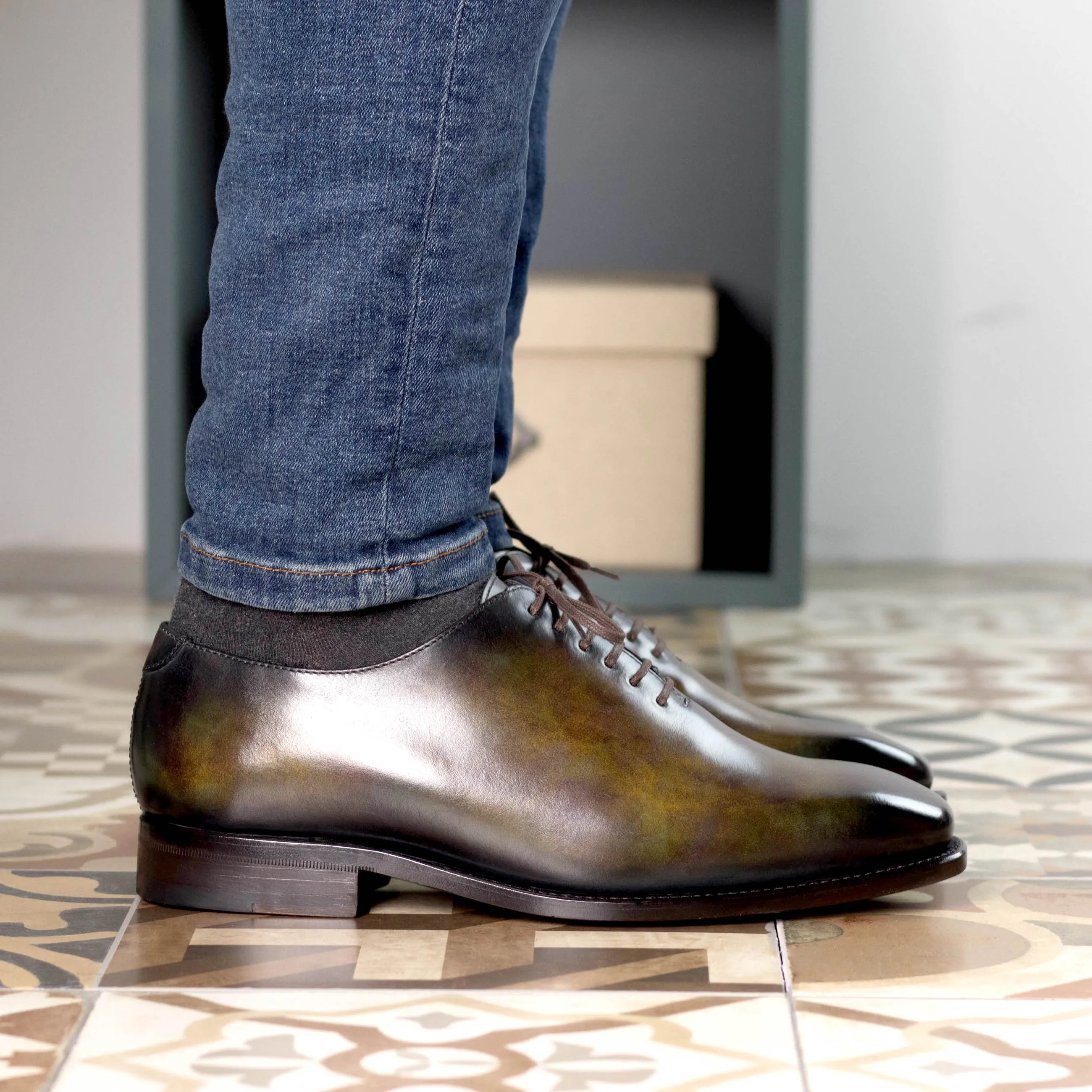 DapperFam Giuliano in Green Men's Hand-Painted Patina Whole Cut