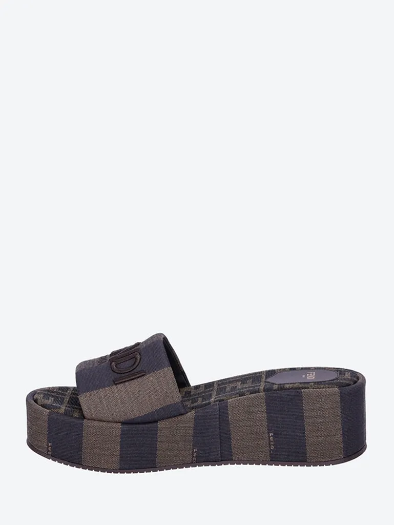 Slide jacquard pequin logo ff sandals